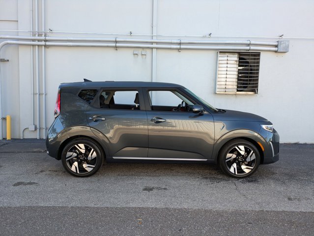 2023 Kia Soul GT-Line photo 4