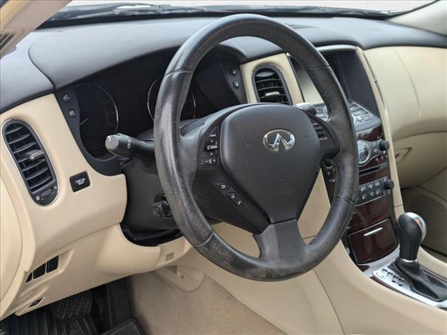 2016 Infiniti QX50 Premium photo 3