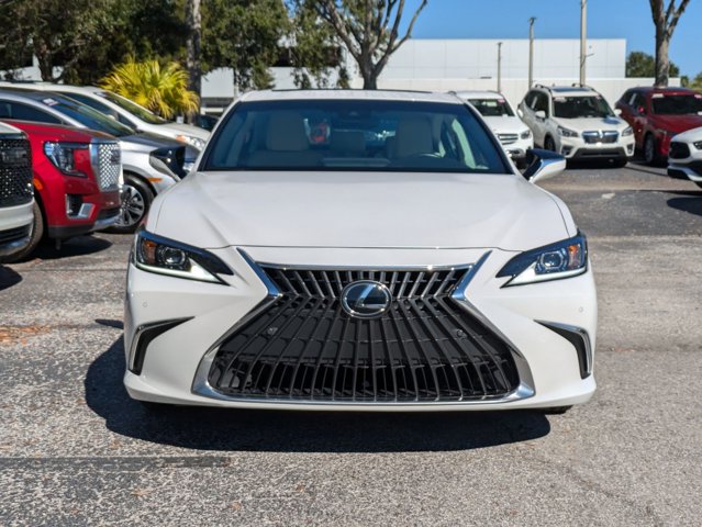 2025 Lexus ES 350 Base photo 2