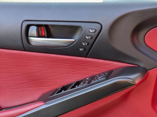 2023 Lexus IS 350 F SPORT photo 2