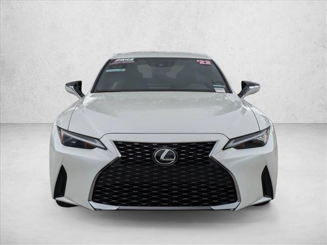 2022 Lexus IS 300 photo 2