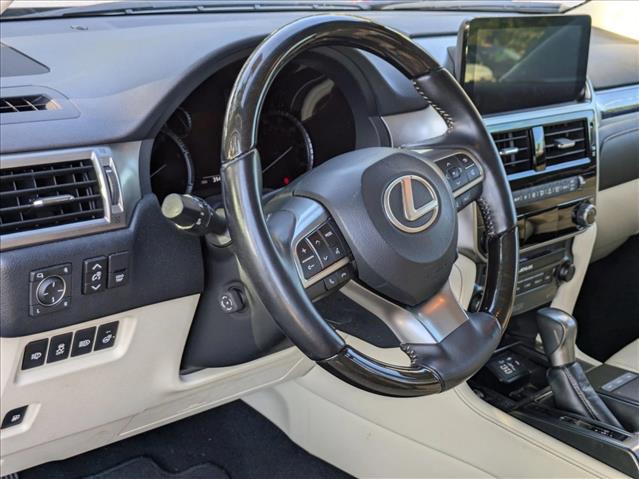2023 Lexus GX 460 Premium photo 3