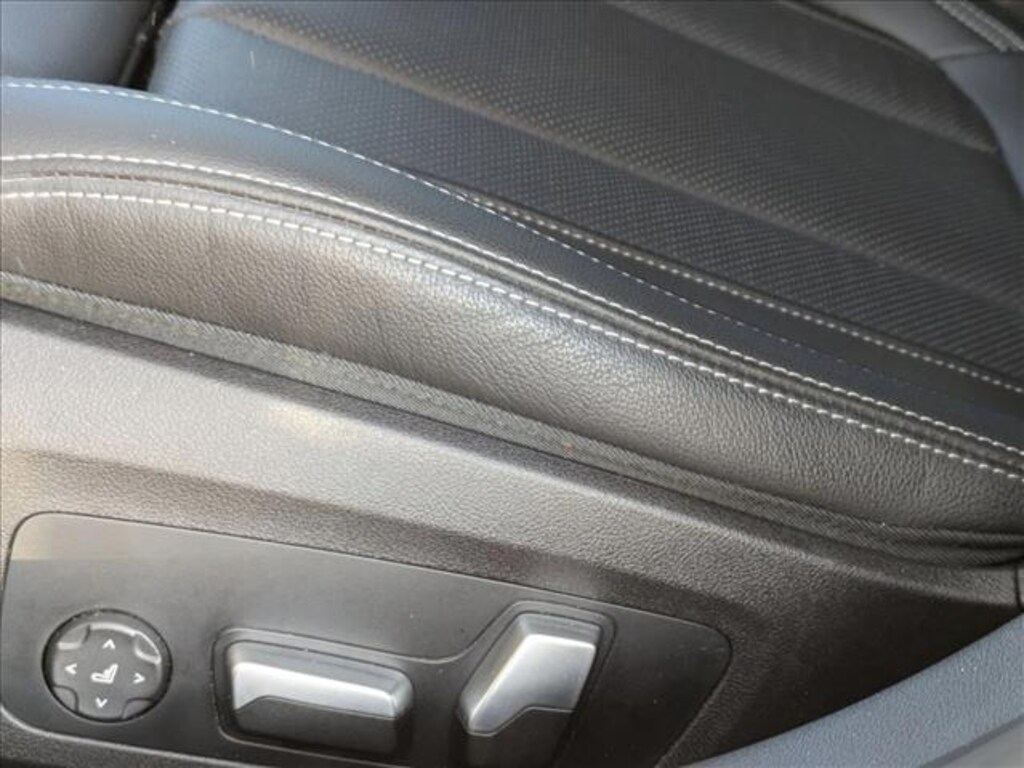 Used 2023 BMW 330i Sedan