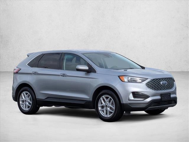 2024 Ford Edge SEL photo 3