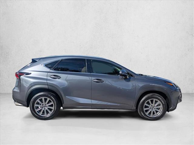 2019 Lexus NX 300 Luxury photo 4