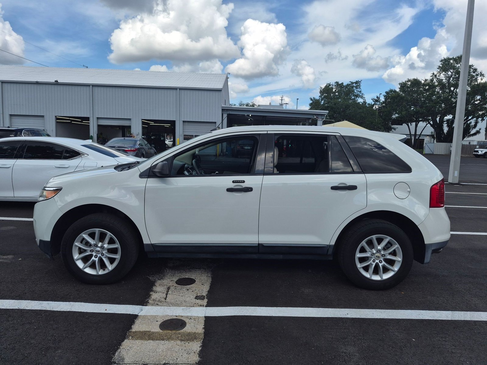 Used 2013 Ford Edge SE SUV