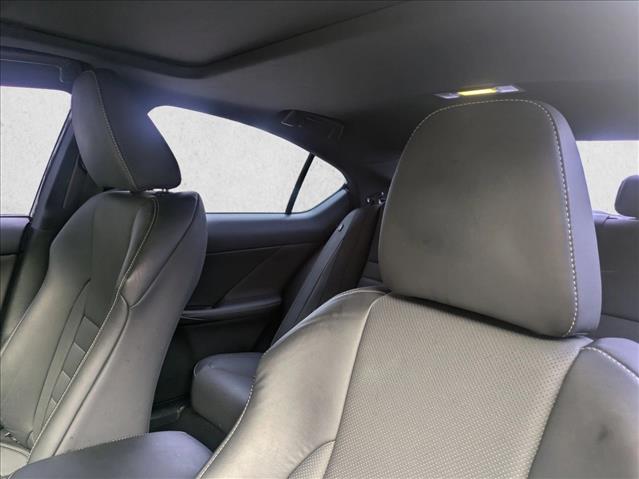 2021 Lexus IS 350 F SPORT photo 4