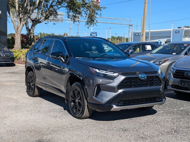 2024 Toyota RAV4 Hybrid XSE photo 3