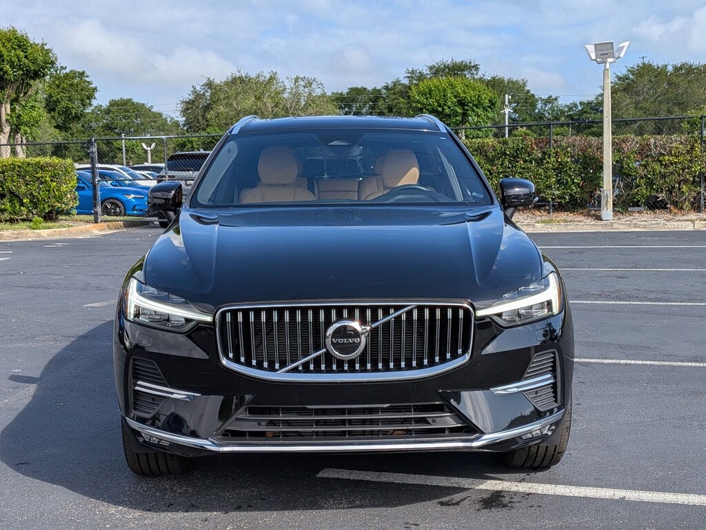 Used 2022 Volvo XC60 B6 AWD Inscription SUV