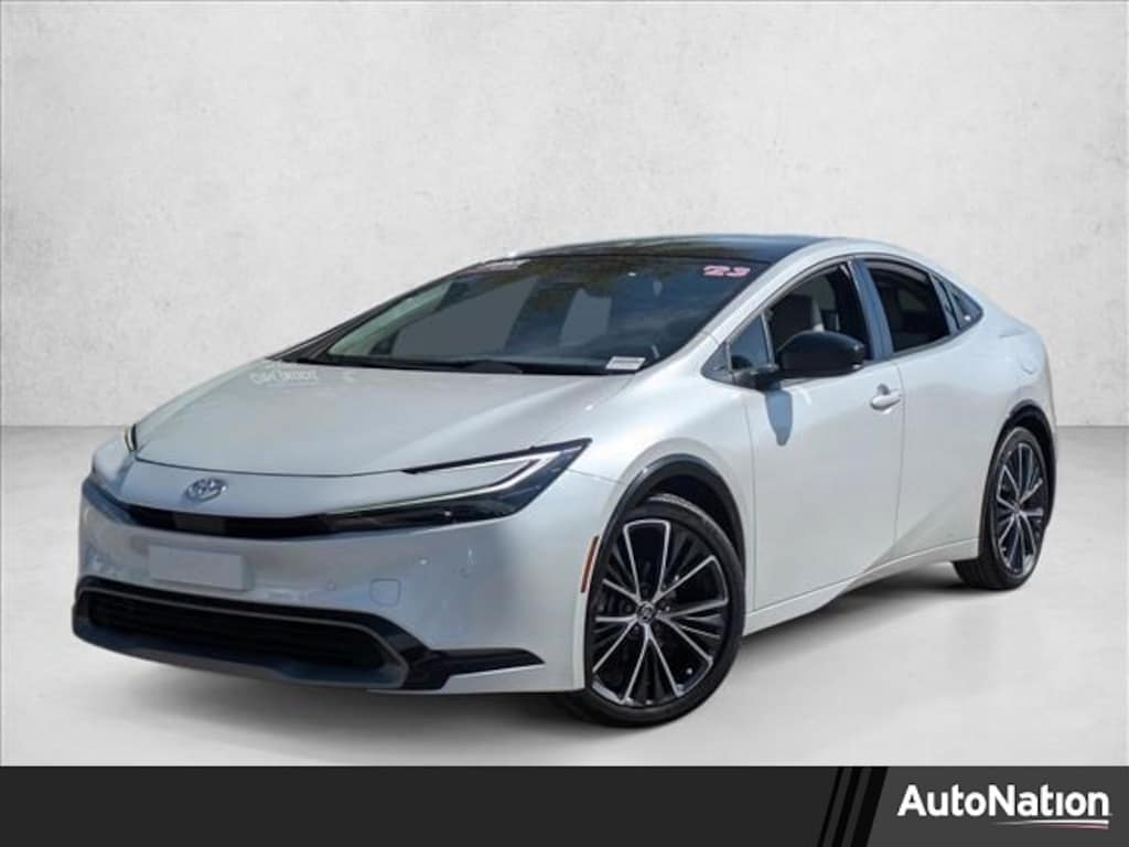 Used 2023 Toyota Prius XLE Hatchback