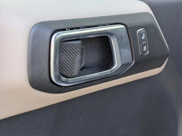 2022 Ford Bronco Wildtrak photo 2