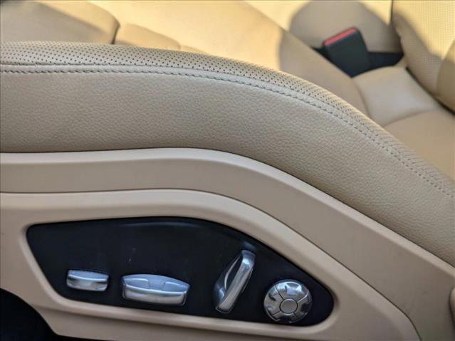 2020 Porsche Panamera 4 photo 4