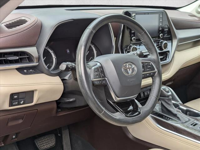2020 Toyota Highlander Limited photo 3