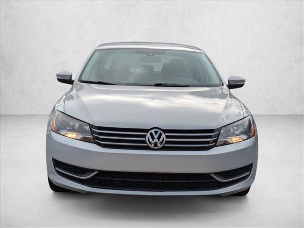 Used 2014 Volkswagen Passat 1.8T S Sedan