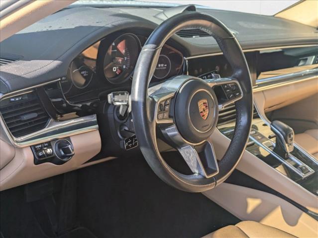 2020 Porsche Panamera 4 photo 3