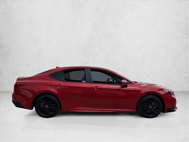 2025 Toyota Camry SE photo 4