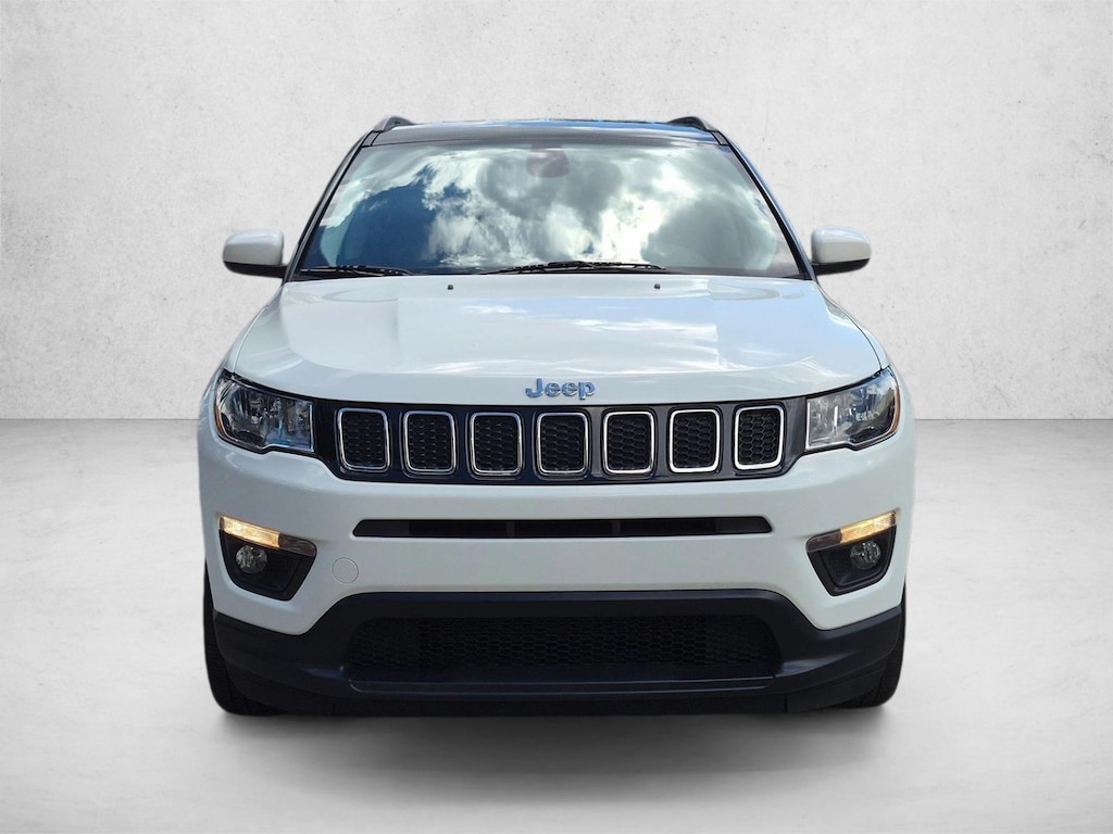 Used 2018 Jeep Compass Latitude 4x4 SUV