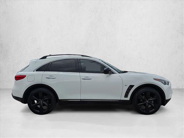 2016 Infiniti QX70 photo 4