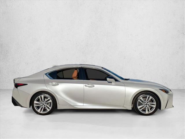 2024 Lexus IS 300 photo 4