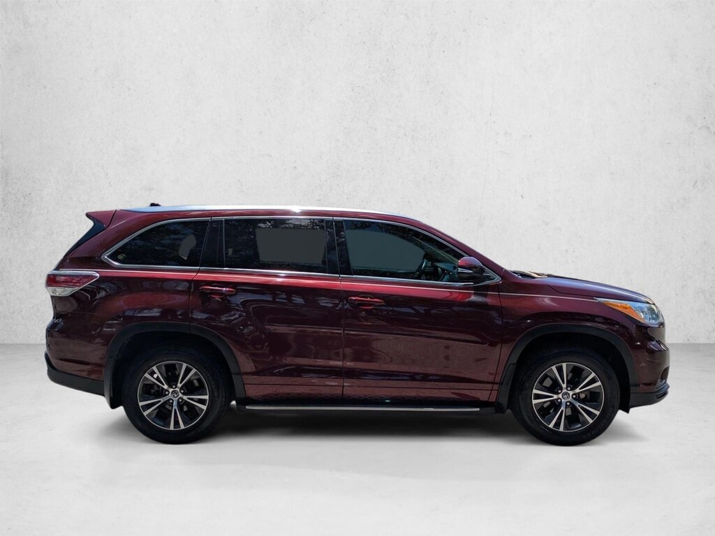 Used 2016 Toyota Highlander XLE V6 SUV
