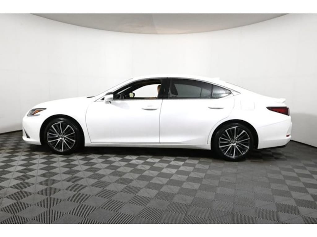Used 2023 Lexus ES 350 Sedan