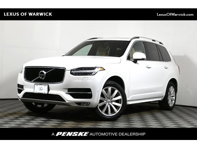 2018 Volvo XC90 Momentum's photo