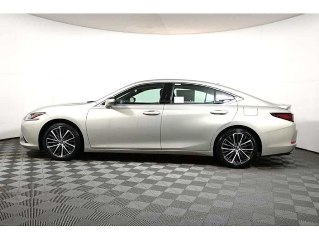 New 2025 Lexus ES 350 4-DOOR SEDAN