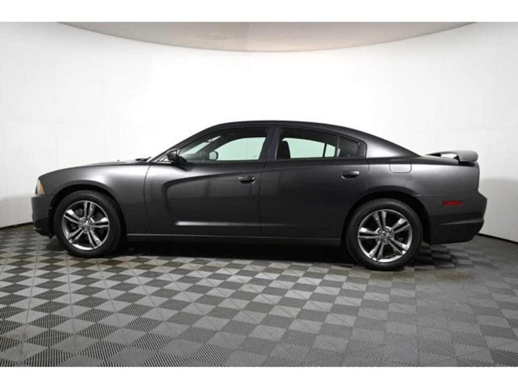 Used 2014 Dodge Charger SXT Sedan