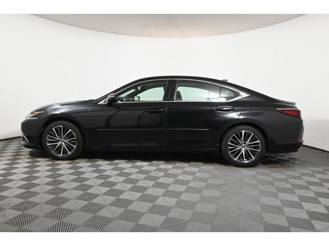 2023 Lexus ES 350 Base photo 2