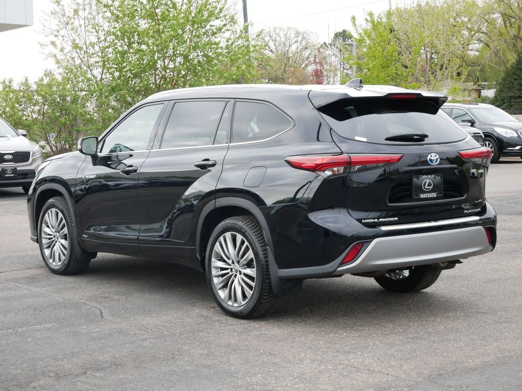 Used 2020 Toyota Highlander Hybrid Platinum SUV