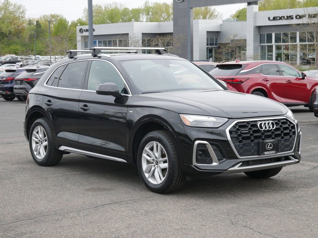 2023 Audi Q5 45 Premium's photo