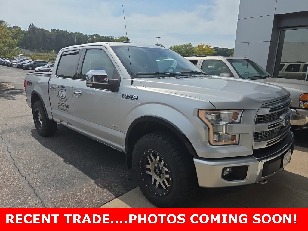 2016 Ford F-150 Platinum photo 2