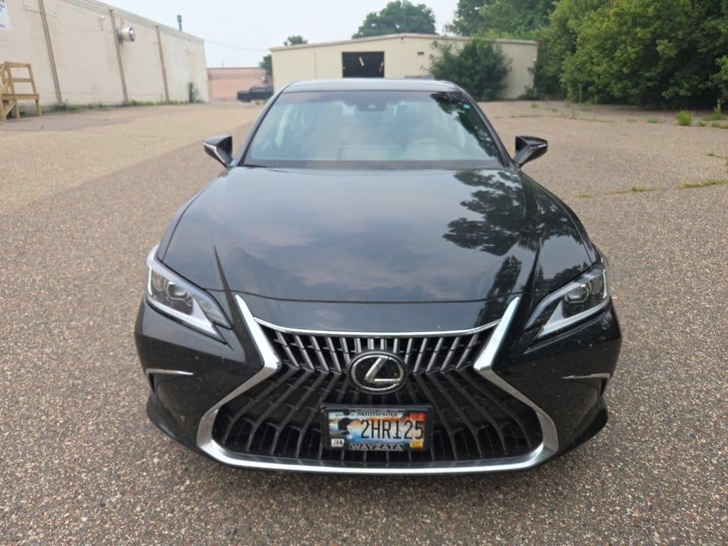 Used 2022 Lexus ES 350 Sedan