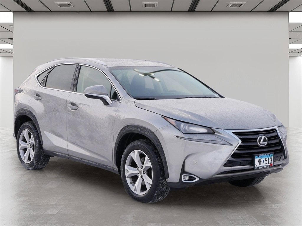 2017 Lexus NX 200t's photo