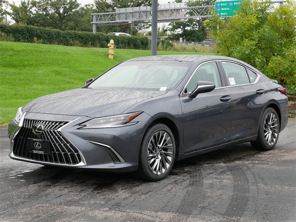 2025 Lexus ES 300h Ultra Luxury photo 2