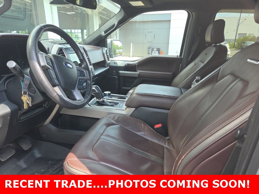 2016 Ford F-150 Platinum photo 3