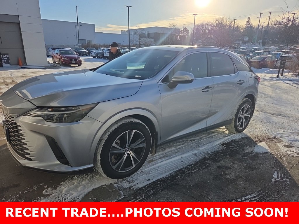 2023 Lexus RX 350's photo