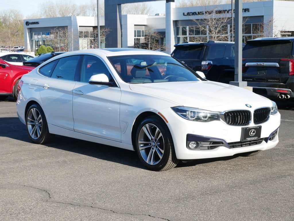 2018 BMW 3 Series 330i