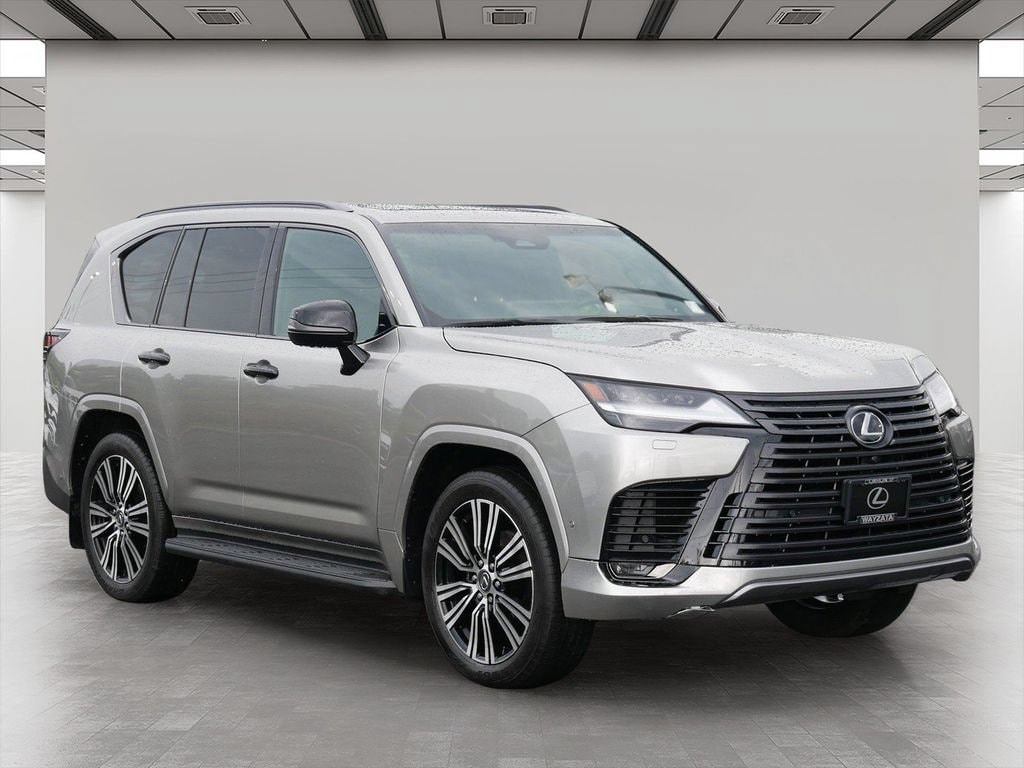 2025 Lexus LX 600 700h Luxury's photo