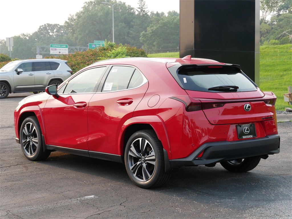 2025 Lexus UX Premium photo 4