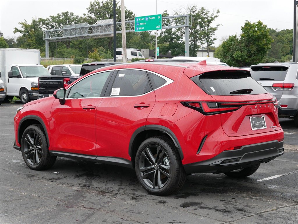 2025 Lexus NX Luxury AWD photo 4
