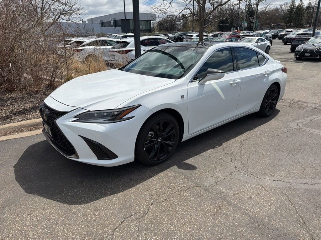 2025 Lexus ES 350 350's photo