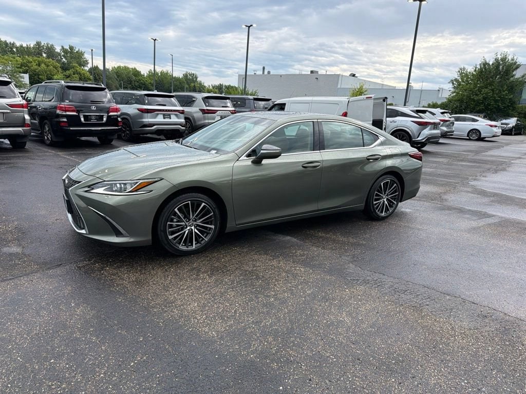 Used 2025 Lexus ES 350 Base Sedan
