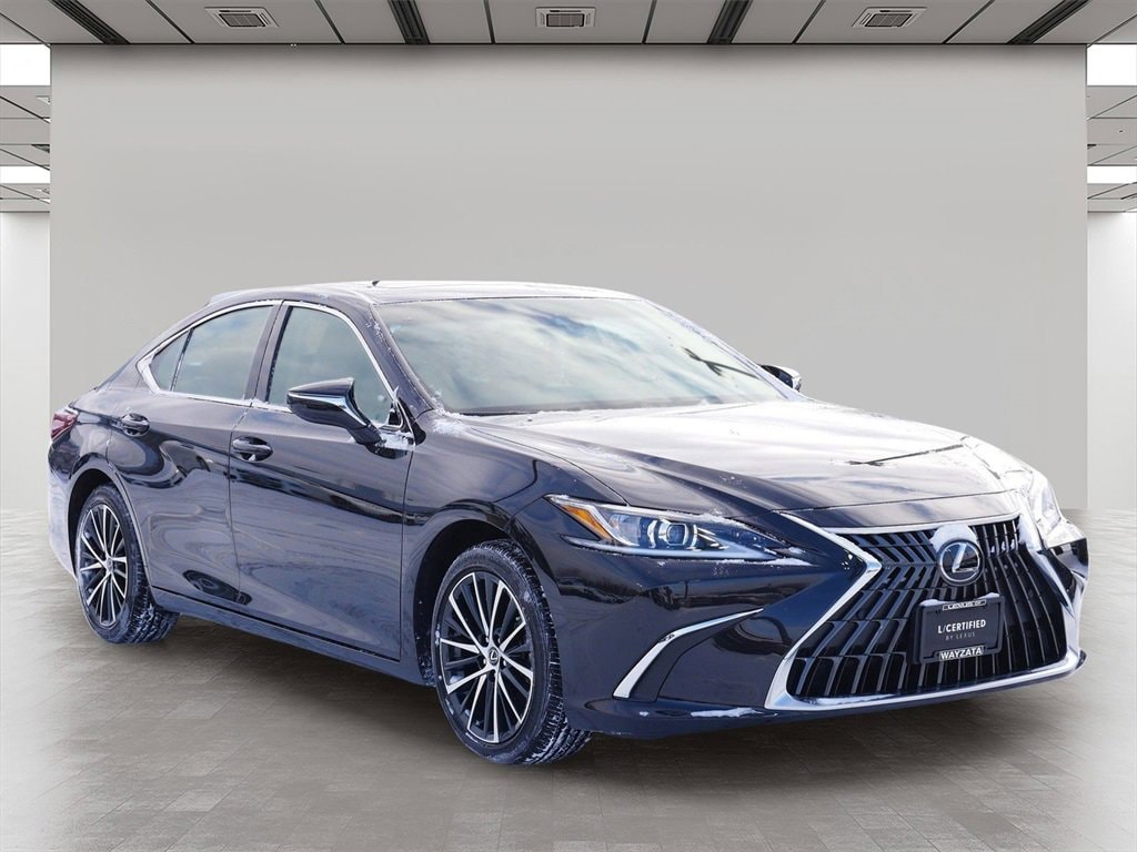 2024 Lexus ES Hybrid 300h's photo