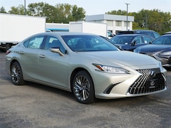 2025 LEXUS ES 300h LUXURY SEDAN