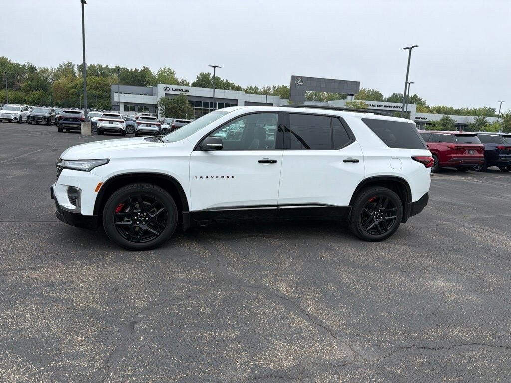 Used 2022 Chevrolet Traverse Premier SUV