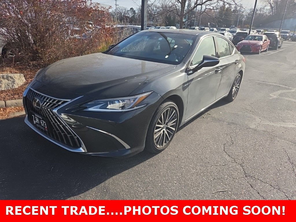Used 2024 Lexus ES 300h Base Sedan