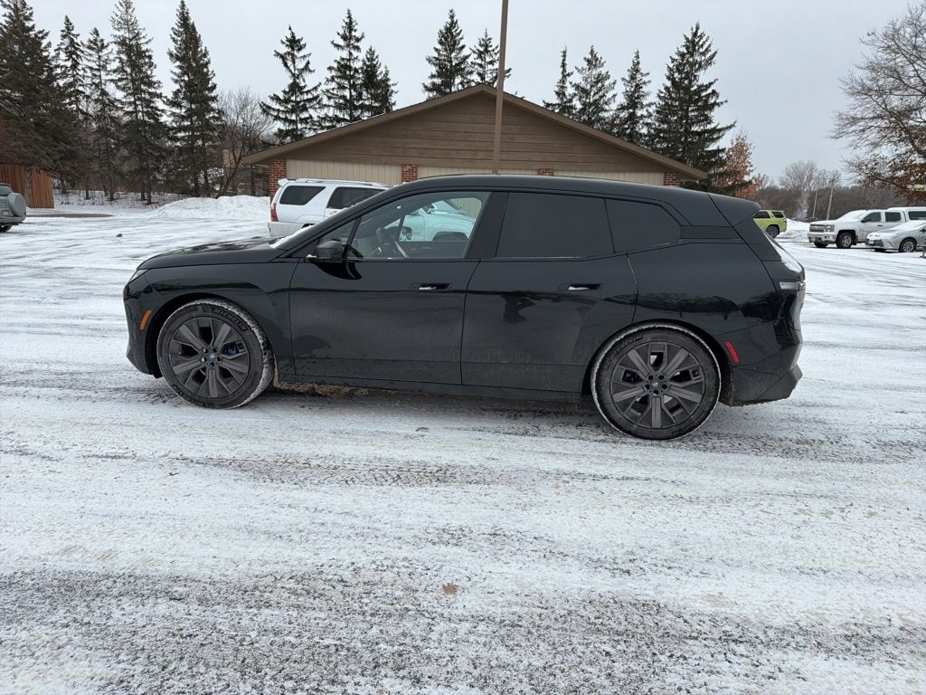 Used 2024 BMW iX Base with VIN WB533CF06RCP06393 for sale in Oakbrook Terrace, IL