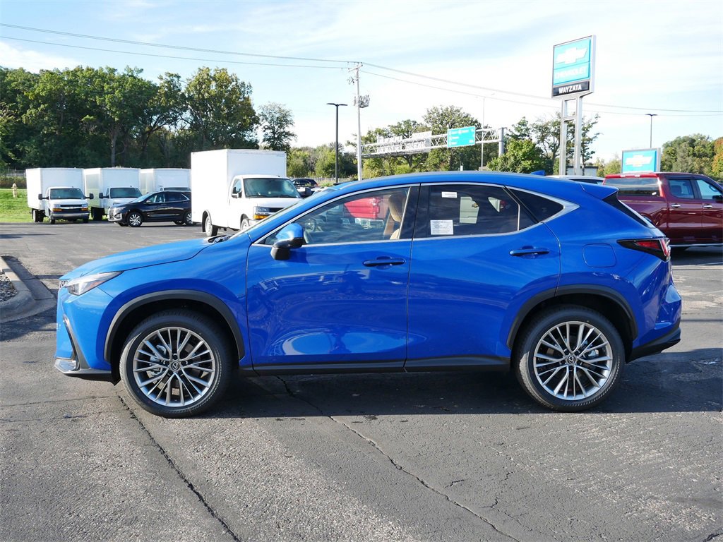 2025 Lexus NX 350h Premium AWD photo 3