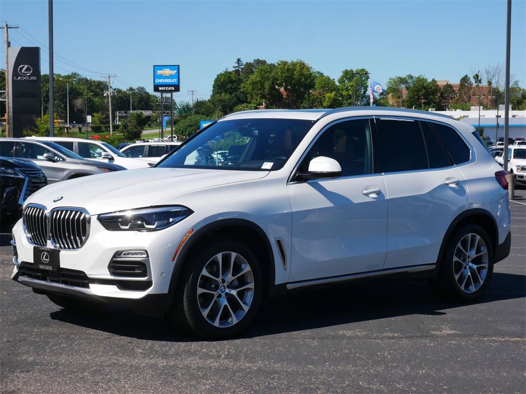 Used 2019 BMW X5 40i with VIN 5UXCR6C51KLL09764 for sale in Wayzata, MN